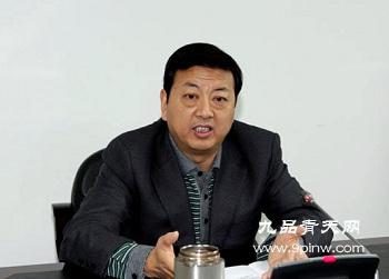 陕西省政府原党组成员、副省长冯新柱